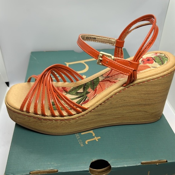 NEW  B.O.C ORANGE CATALINA PLATFORM WEDGE WOMENS SANDALS
SIZE 8 - Picture 3 of 7